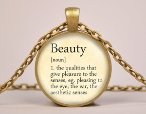 beauty pendant